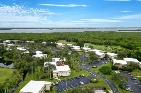 8 Vista Gardens Trail Vero Beach FL 32962