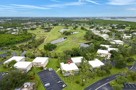 8 Vista Gardens Trail Vero Beach FL 32962