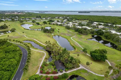 8 Vista Gardens Trail Vero Beach FL 32962