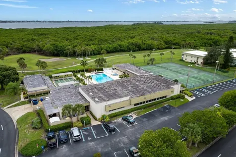 8 Vista Gardens Trail Vero Beach FL 32962