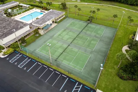 8 Vista Gardens Trail Vero Beach FL 32962