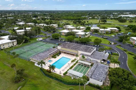 8 Vista Gardens Trail Vero Beach FL 32962