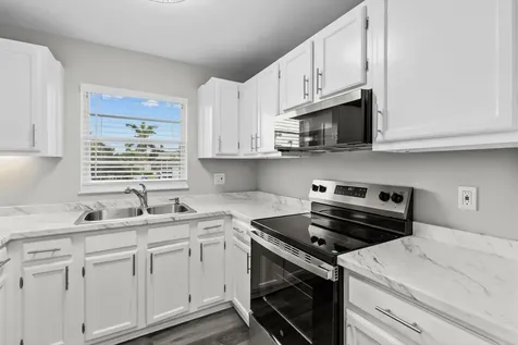 8 Vista Gardens Trail Vero Beach FL 32962