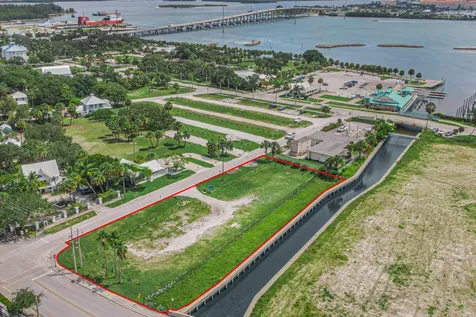 145 Kings Lane Fort Pierce FL 34950