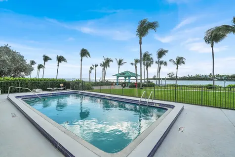 300 Inlet Way Palm Beach Shores FL 33404