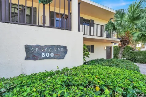 300 Inlet Way Palm Beach Shores FL 33404