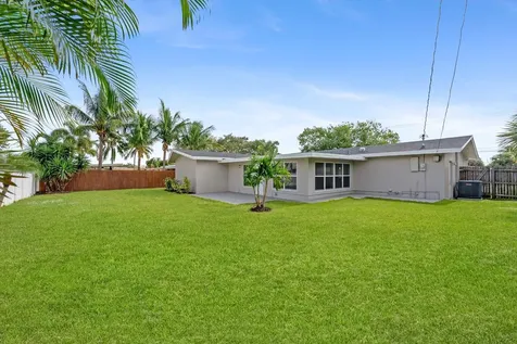 521 Ne 32nd Street Boca Raton FL 33431