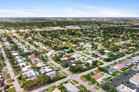 521 Ne 32nd Street Boca Raton FL 33431