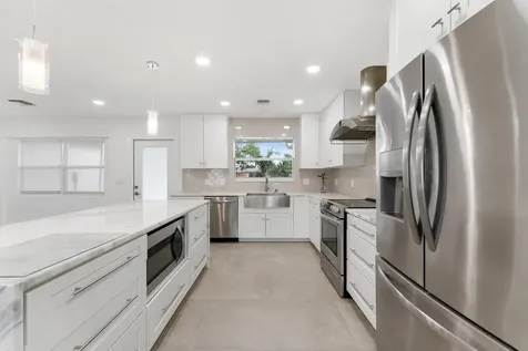 521 Ne 32nd Street Boca Raton FL 33431
