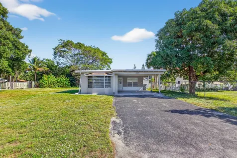 208 Ne 14th Avenue Pompano Beach FL 33060