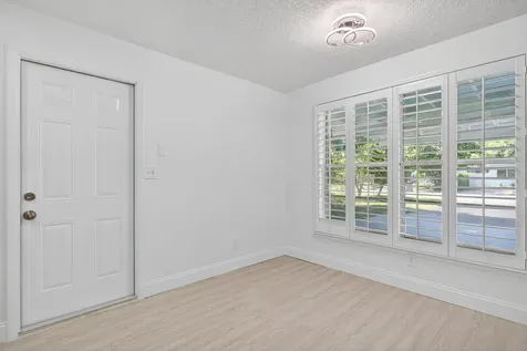 208 Ne 14th Avenue Pompano Beach FL 33060
