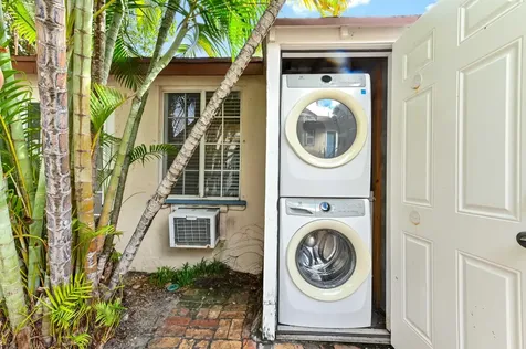 424 51st Street West Palm Beach FL 33407