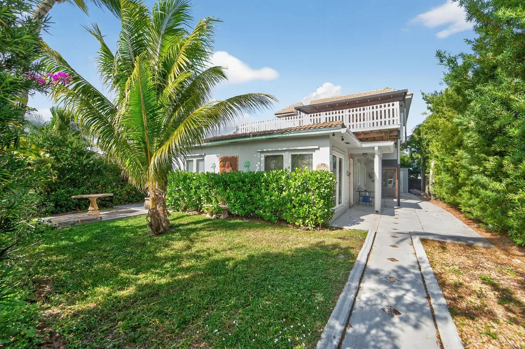 300 E 24th Street Riviera Beach FL 33404