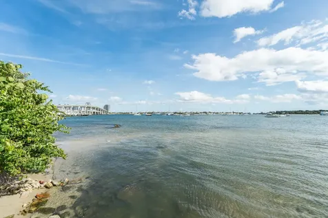 300 E 24th Street Riviera Beach FL 33404