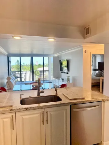 6 Royal Palm Way Boca Raton FL 33432