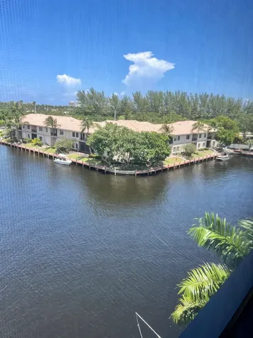 6 Royal Palm Way Boca Raton FL 33432