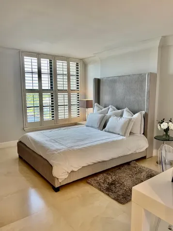 6 Royal Palm Way Boca Raton FL 33432