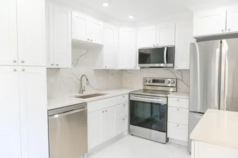 282 Burgundy F Delray Beach FL 33484