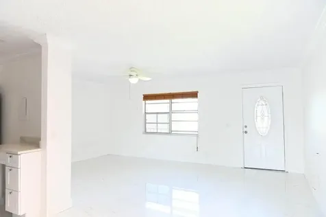282 Burgundy F Delray Beach FL 33484