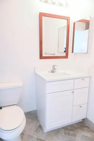 282 Burgundy F Delray Beach FL 33484