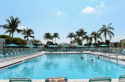 282 Burgundy F Delray Beach FL 33484