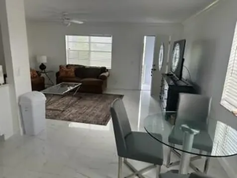 282 Burgundy F Delray Beach FL 33484