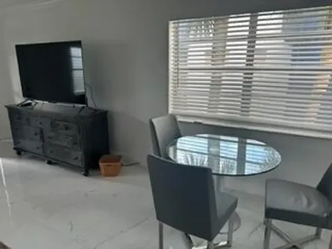282 Burgundy F Delray Beach FL 33484