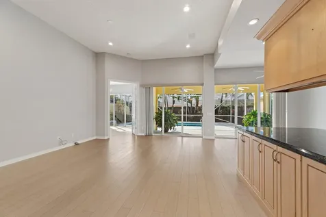 8445 E Garden Oaks Circle Palm Beach Gardens FL 33410