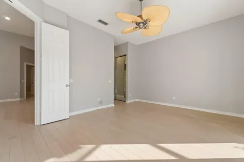 8445 E Garden Oaks Circle Palm Beach Gardens FL 33410