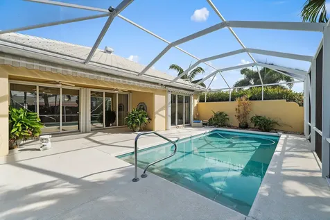 8445 E Garden Oaks Circle Palm Beach Gardens FL 33410