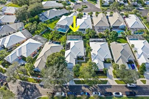 8445 E Garden Oaks Circle Palm Beach Gardens FL 33410