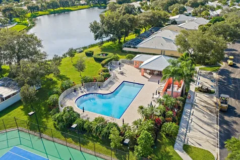 8445 E Garden Oaks Circle Palm Beach Gardens FL 33410