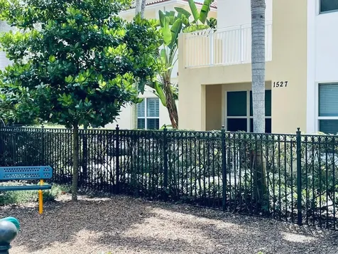 1527 NW 48th Lane Boca Raton FL 33431