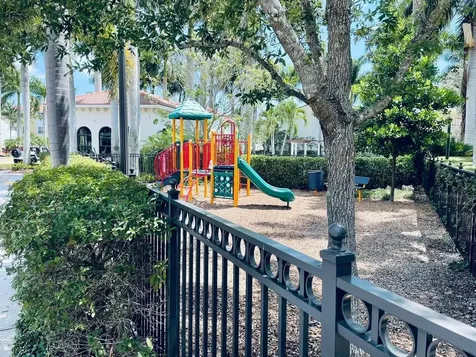 1527 NW 48th Lane Boca Raton FL 33431