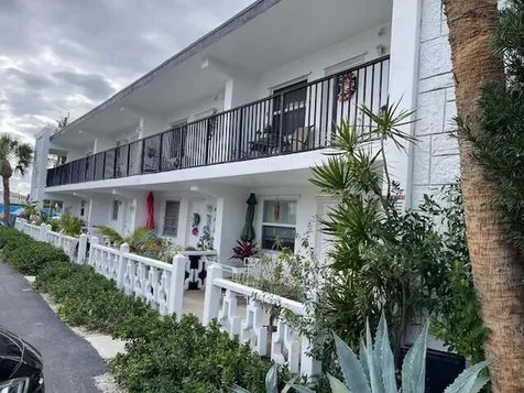 111 SE 1st Street Boynton Beach FL 33435