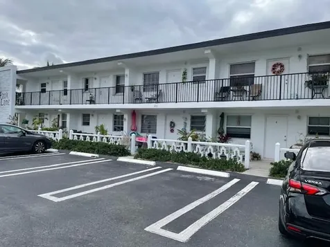 111 SE 1st Street Boynton Beach FL 33435