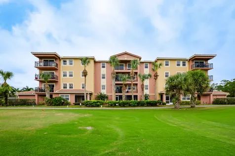 4190 Gator Greens Way Fort Pierce FL 34982