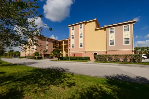 4190 Gator Greens Way Fort Pierce FL 34982