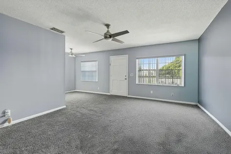 10000 Meridian Way Palm Beach Gardens FL 33410