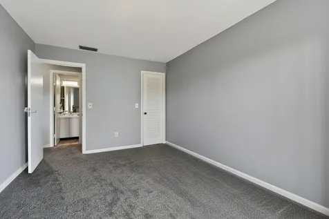 10000 Meridian Way Palm Beach Gardens FL 33410