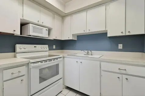 10000 Meridian Way Palm Beach Gardens FL 33410