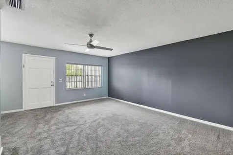 10000 Meridian Way Palm Beach Gardens FL 33410