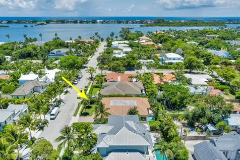 216 Summa Street West Palm Beach FL 33405