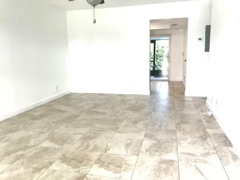 2858 N Dixie Highway Boca Raton FL 33431