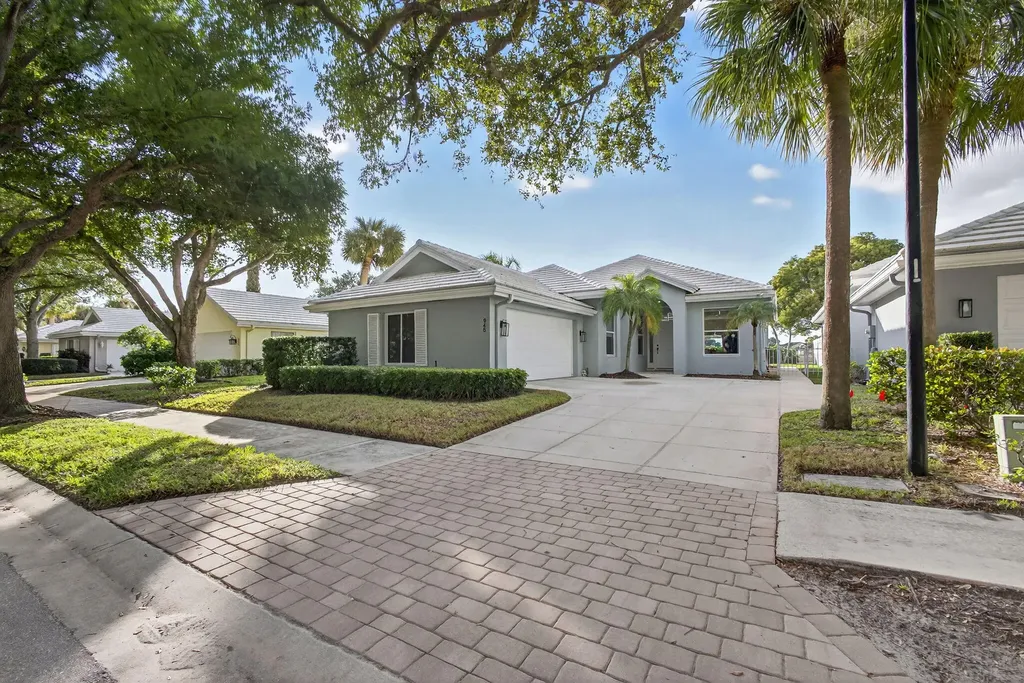 945 Bear Island Circle West Palm Beach FL 33409