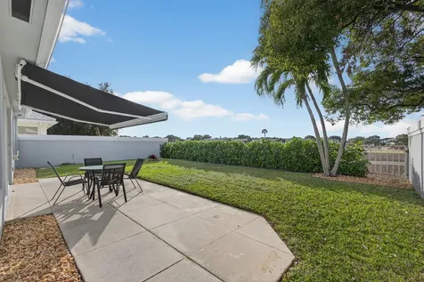 945 Bear Island Circle West Palm Beach FL 33409