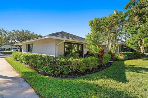 212 Club Drive Palm Beach Gardens FL 33418