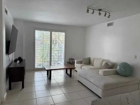 7275 Sw 90th Way Miami FL 33156