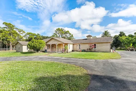 5180 Royal Palm Beach Boulevard The Acreage FL 33411