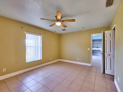 1407 Se Grapeland Avenue Port Saint Lucie FL 34952